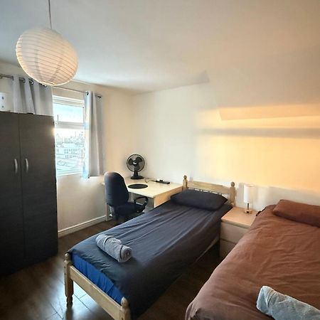 런던 Upton Park - House 아파트 외부 사진